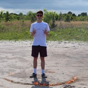 Meet your Posher, Bradley